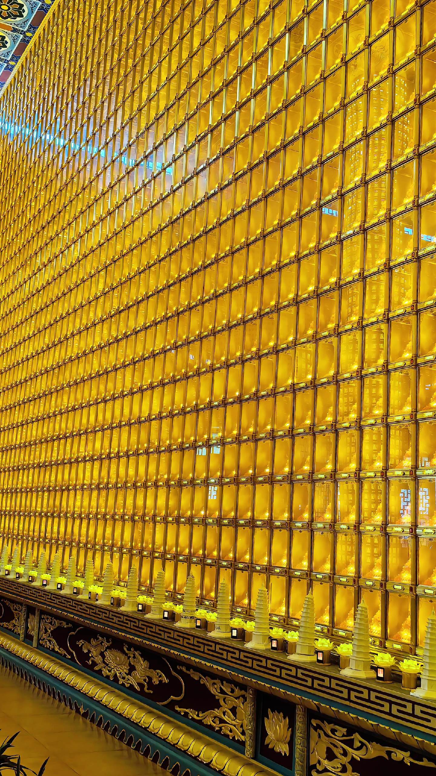 Thousand Buddha Niche Enshrinement Cabinet