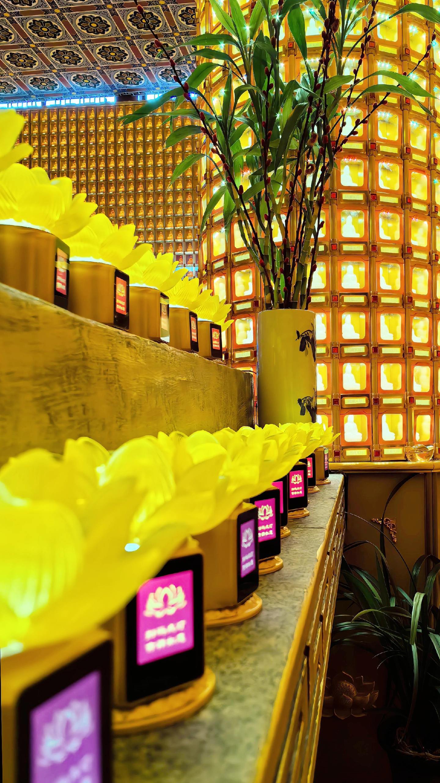 Guangming Prayer Blessing Lamp Tower